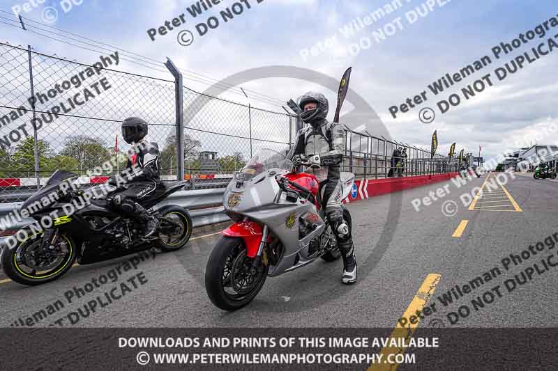 donington no limits trackday;donington park photographs;donington trackday photographs;no limits trackdays;peter wileman photography;trackday digital images;trackday photos